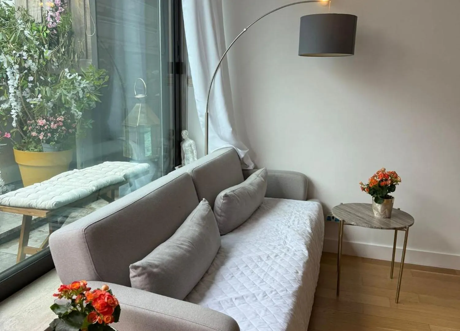 Champs-Elysees Paris Apartment